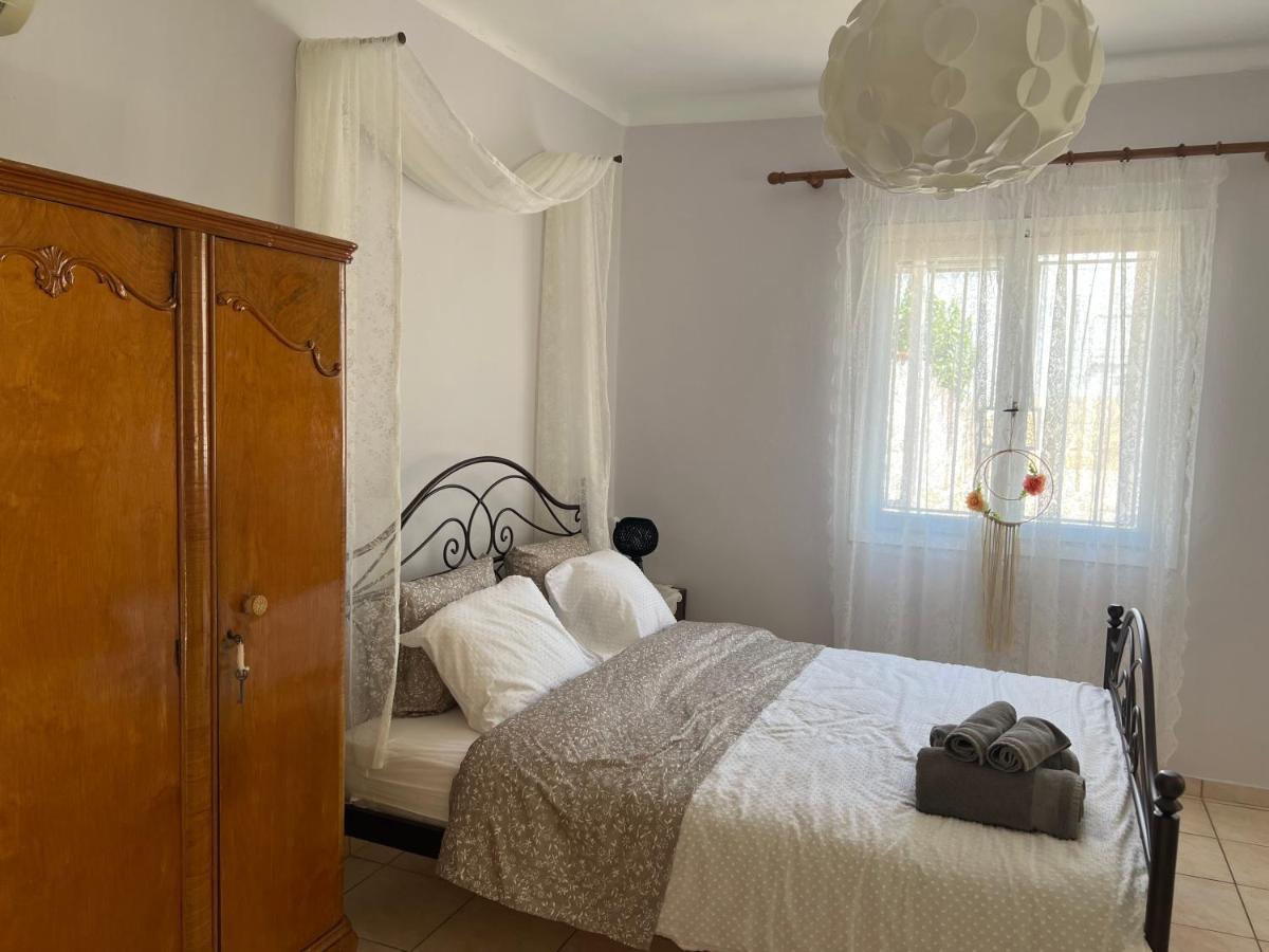 דירות Corinth Yiayia Katina'S House מראה חיצוני תמונה