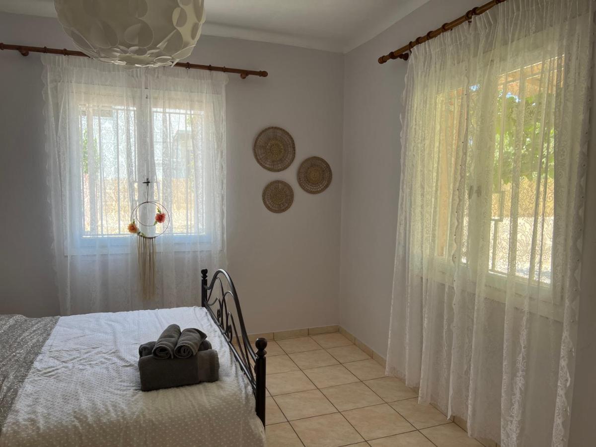 דירות Corinth Yiayia Katina'S House מראה חיצוני תמונה